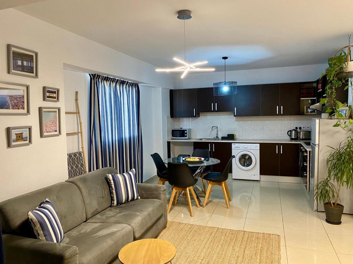 Fat Cow Apartment 103 Larnaca Exterior photo