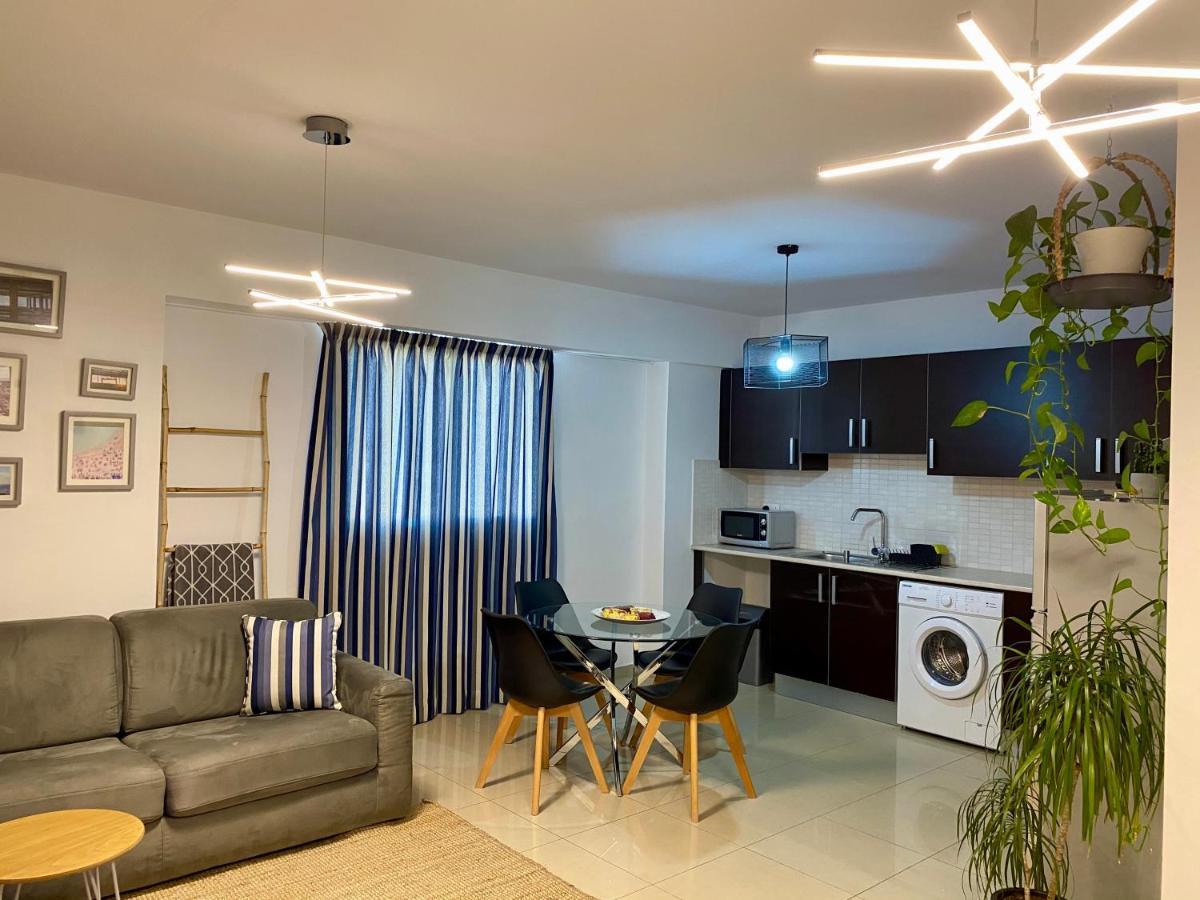 Fat Cow Apartment 103 Larnaca Exterior photo