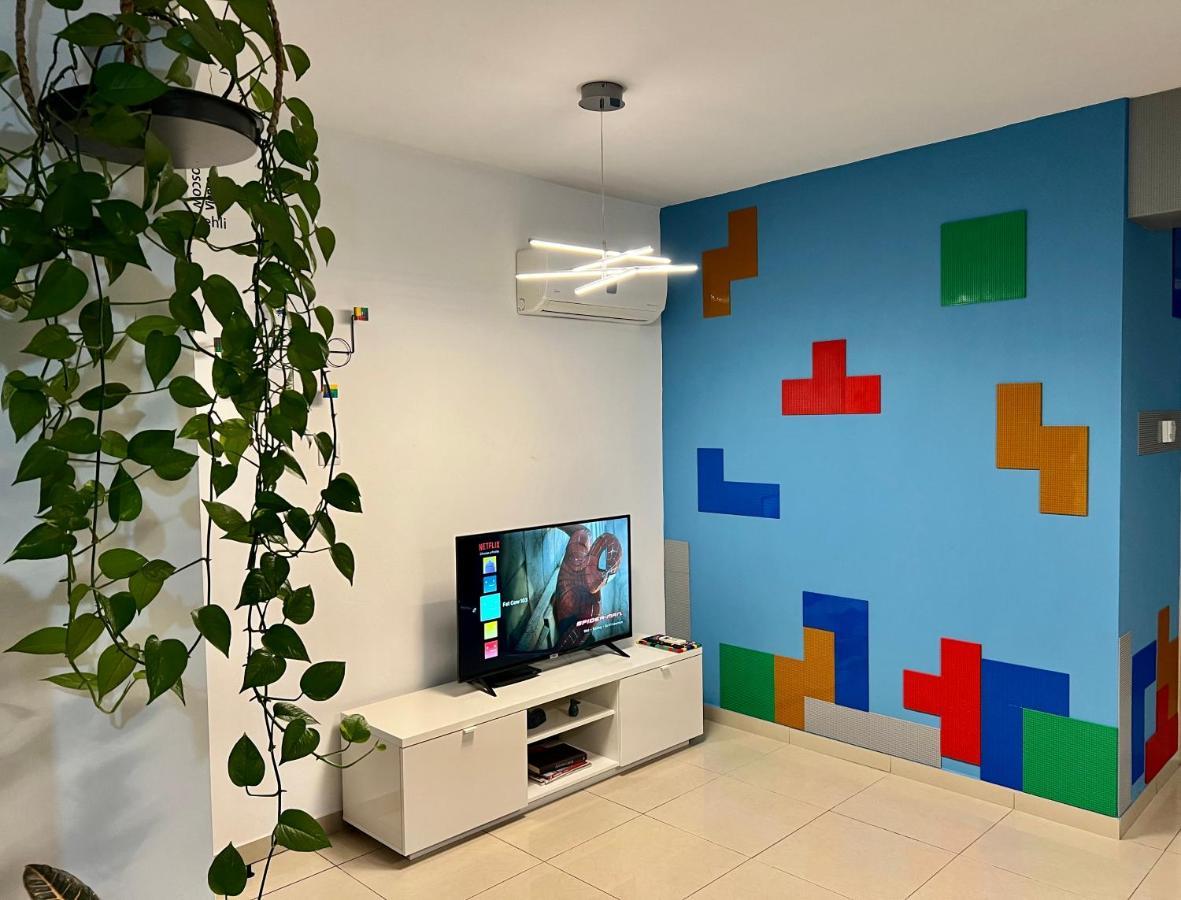 Fat Cow Apartment 103 Larnaca Exterior photo